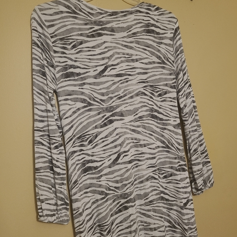 Tommy Bahama | V-Neck Animal Print Long Sleeve Maxi Dress (Size Small) - Picture 6 of 13